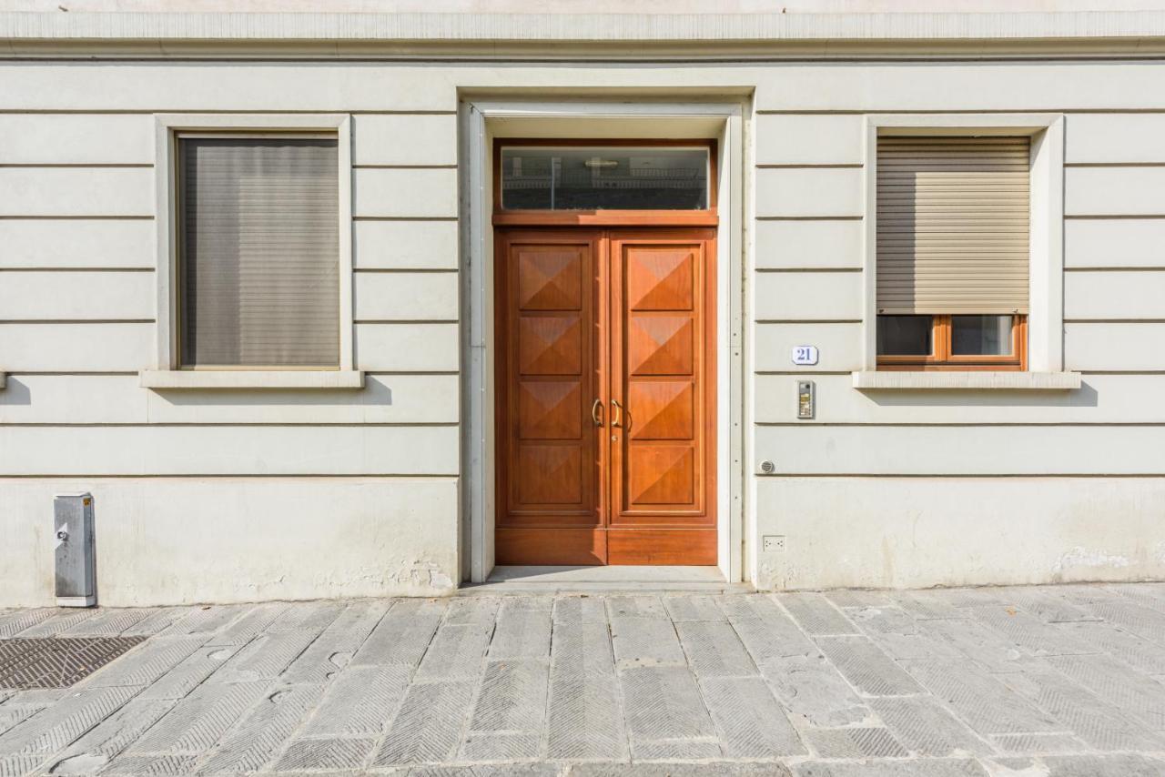 Poliziano Apartment By Mmega Florencia Exterior foto